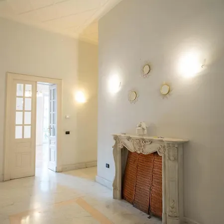 Residenza Castel Dell'ovo *