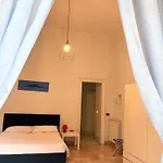 Residenza Castel Dell'ovo 公寓
